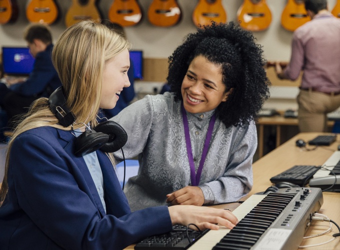 How to build meaningful connections with pupils